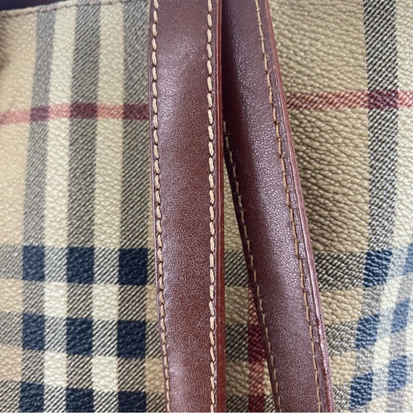 BURBERRY Nova Check Tote Bag Leather - Picture 11 of 13